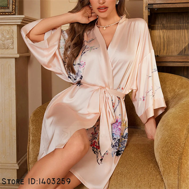 Women's Short Silky Kimono Robe with Mountain Print